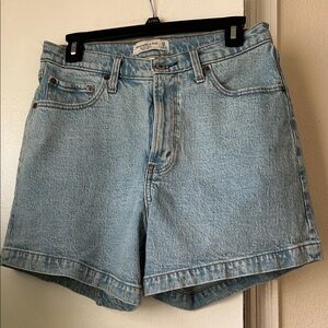 Abercrombie high rise dad short